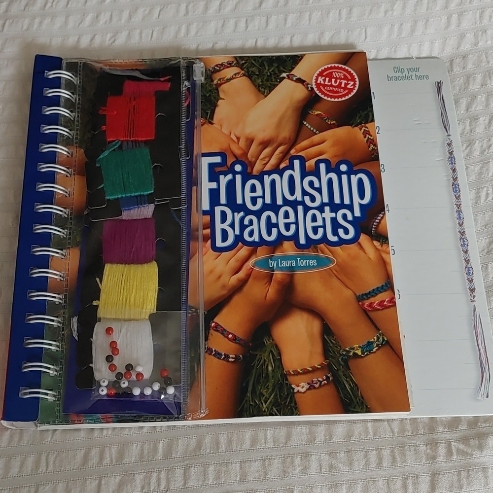 💚Klutz Friendship Bracelets Kit & Book